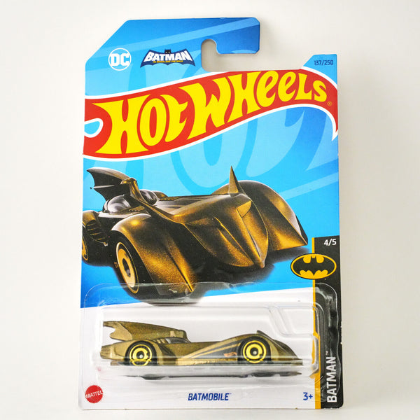 Hot Wheels Batman 4/5 Brave And The Bold Gold Batmobile 2023